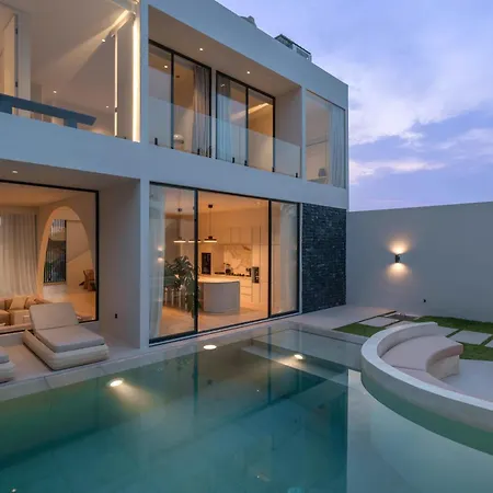 Villa Kiyomi - Brand-New 2Br Designer Umalas Villa