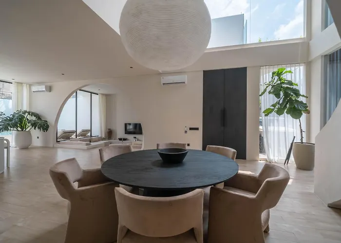 Kiyomi - Brand-new 2br Designer Umalas Villa